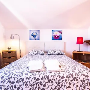 View Bairro Alto Apartment