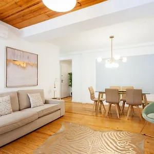 Flh Sao Bento With Balcony Apartment