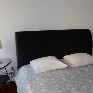 Grupo Ou Familias Apartment