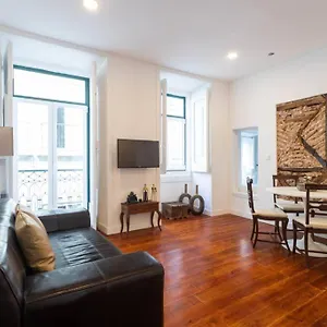 Historical Center Renewed Appartement
